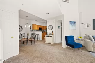 Photo #2: 6441647 Listing