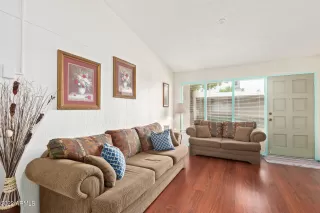 Photo #4: 6441779 Listing