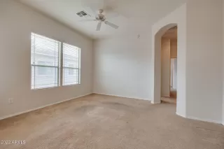 Photo #4: 6441919 Listing 