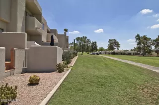 Photo #6: 6442160 Listing