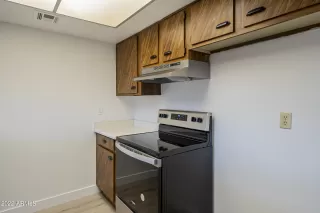 Photo #6: 6442273 Listing