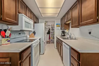 Photo #6: 6442376 Listing