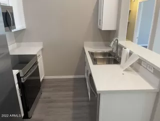 Photo #5: 6442426 Listing