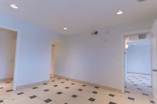 Photo #3: 6442495 Listing