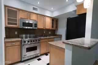 Photo #4: 6442495 Listing