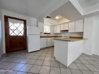 Photo #4: 6442508 Listing 