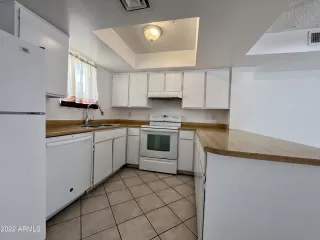Photo #5: 6442508 Listing 