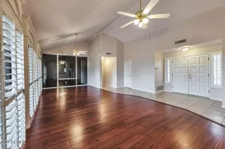 Photo #6: 6442512 Listing 