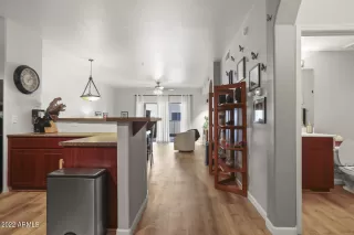 Photo #5: 6442527 Listing