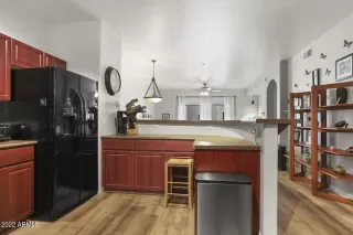 Photo #6: 6442527 Listing