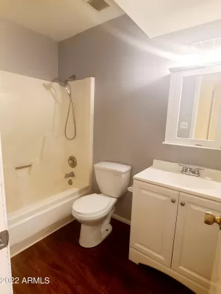 Photo #6: 6442861 Listing 