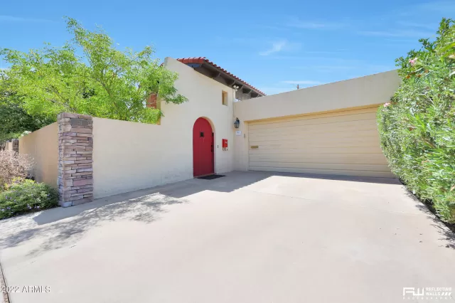 MLS: 6442936 Condo For Sale