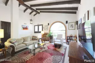 Photo #4: 6442936 Listing 