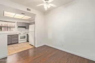 Photo #5: 6442941 Listing