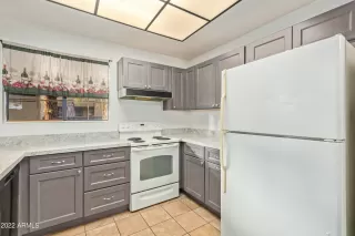 Photo #6: 6442941 Listing