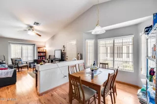 Photo #4: 6442959 Listing 