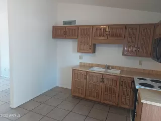 Photo #4: 6443127 Listing