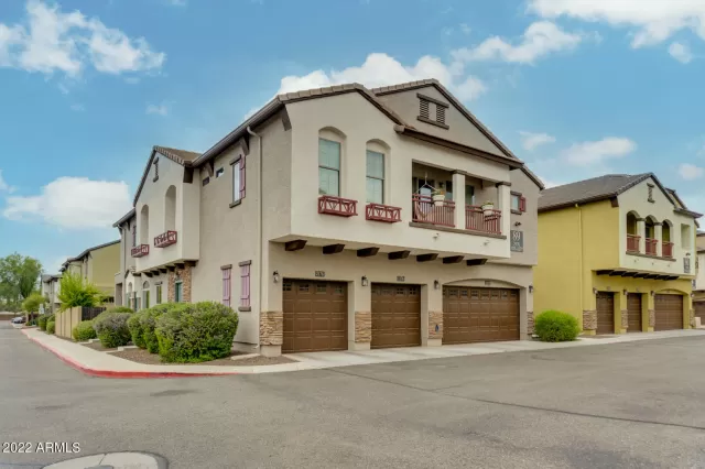 MLS: 6443550 Condo For Sale