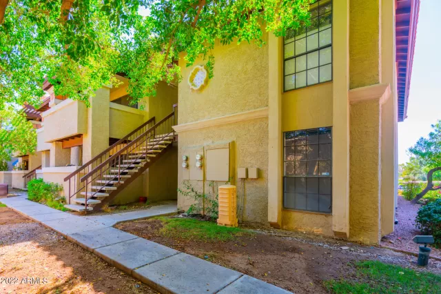 MLS: 6443574 Condo For Sale