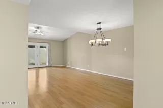 Photo #4: 6443739 Listing 