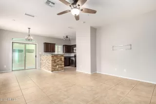 Photo #5: 6443892 Listing