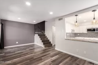 Photo #5: 6444002 Listing 