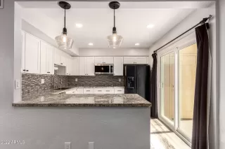 Photo #6: 6444002 Listing 