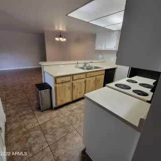 Photo #5: 6444081 Listing