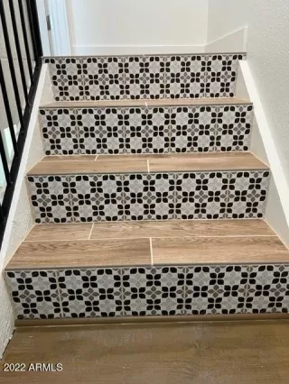Photo #4: 6444100 Listing