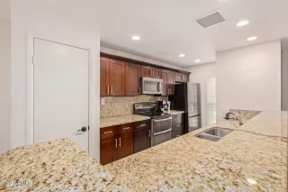 Photo #5: 6444136 Listing 