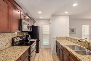 Photo #6: 6444136 Listing 