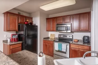 Photo #5: 6444153 Listing