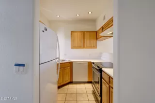 Photo #5: 6444387 Listing