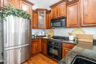 Photo #5: 6444442 Listing