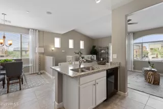 Photo #6: 6444503 Listing 