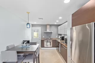 Photo #6: 6444742 Listing