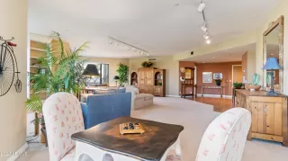 Photo #4: 6444746 Listing