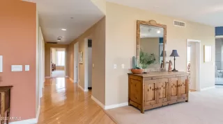 Photo #6: 6444746 Listing