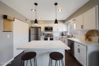 Photo #3: 6444842 Listing 