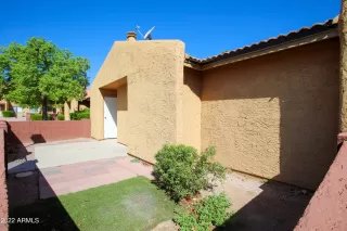 Photo #5: 6444935 Listing