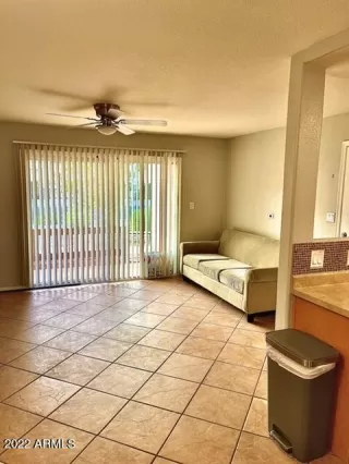 Photo #6: 6445022 Listing