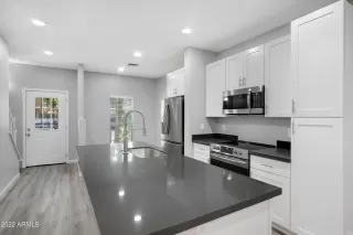 Photo #6: 6445076 Listing 