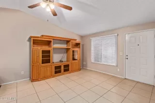 Photo #3: 6445133 Listing