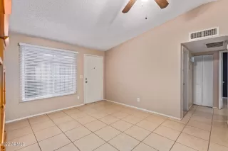 Photo #4: 6445133 Listing