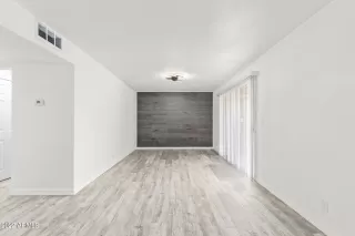 Photo #3: 6445353 Listing 