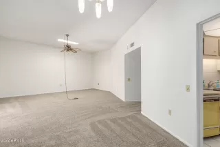 Photo #4: 6445407 Listing