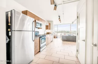 Photo #4: 6445525 Listing 