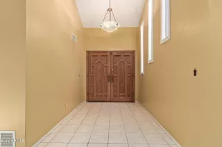 Photo #2: 6445542 Listing