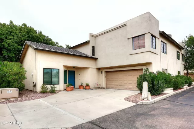 MLS: 6445638 Condo For Sale