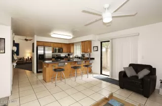 Photo #4: 6445638 Listing 